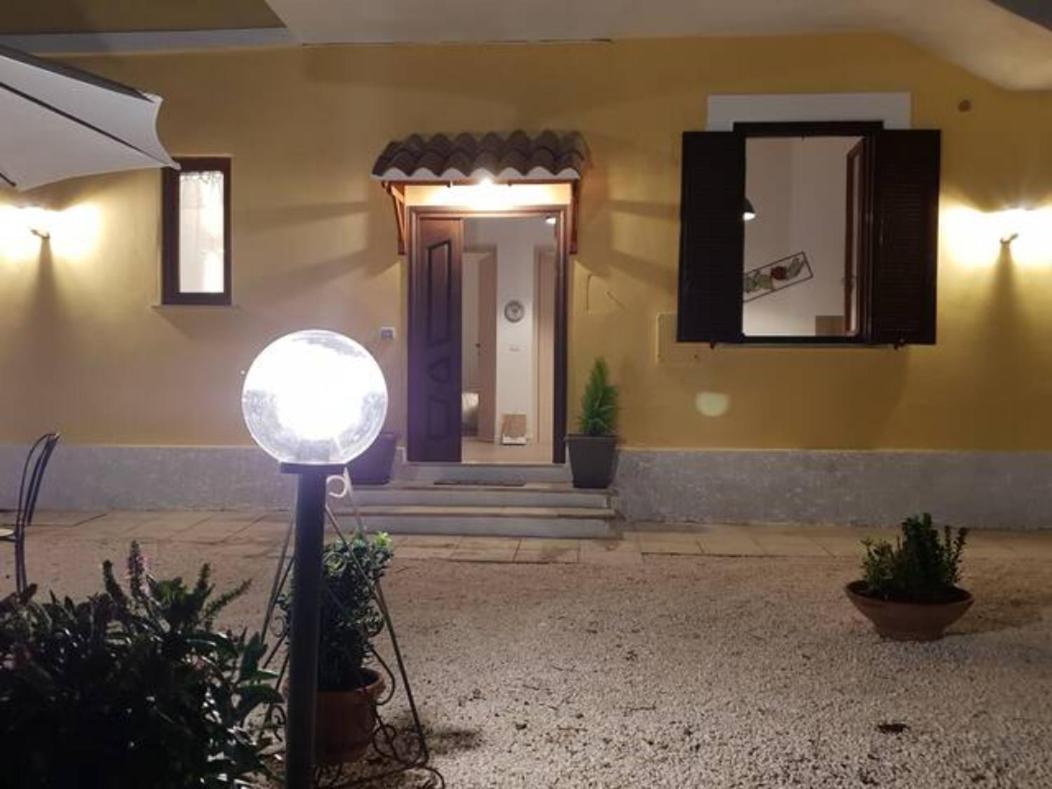 Villalamberta Rome Bagian luar foto
